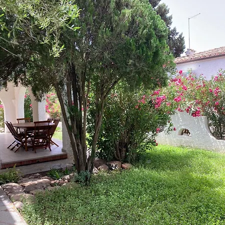 Indipendente Simius 펜션 빌라시미우스